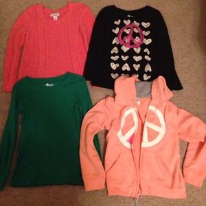 Girls Old Navy size small shirts.