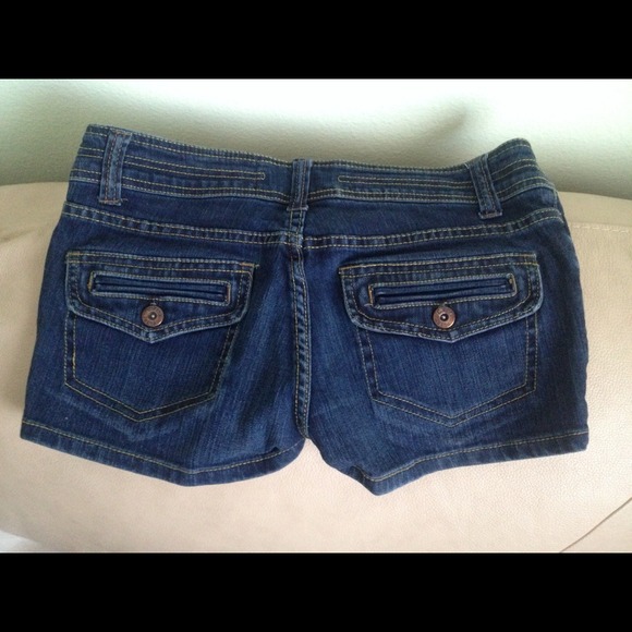 Shorts - Picture 2 of 2