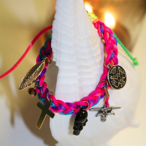 Multicolored adjustable charm and rope bracelet - Picture 1 of 1