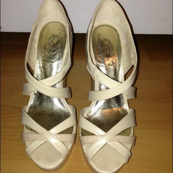 Baby Phat Wedges - Picture 2 of 3