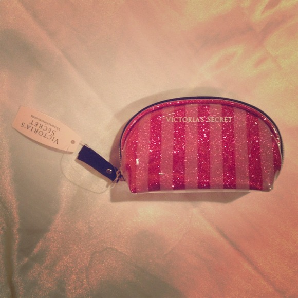 ✨Reduced price✨Victoria's Secret Mini Bag