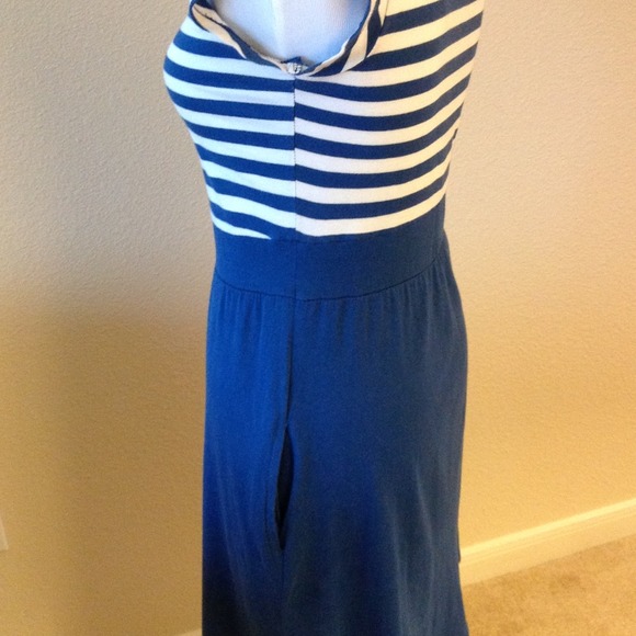 🚫BUNDLED🚫Royal blue striped dress with pockets. - Picture 3 of 4