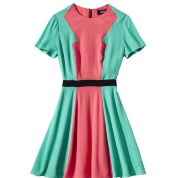 ❌ Sold in bundle ❌ Prabal gurung dress.