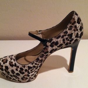 Joan & David leopard pumps REDUCED!!