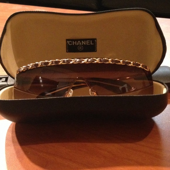 Chanel Sunglasses main image 4