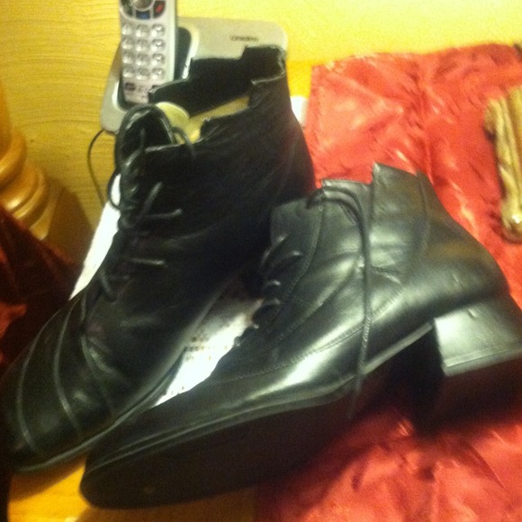 Boots - Picture 2 of 2
