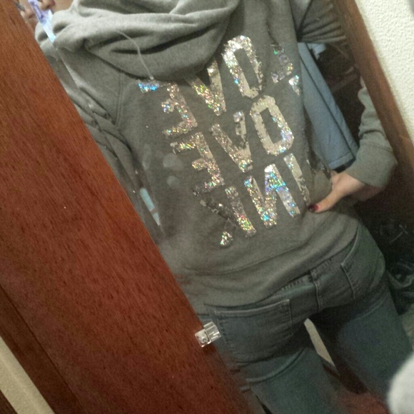 SOLD - Picture 3 of 3