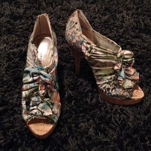 Chinese Laundry heels