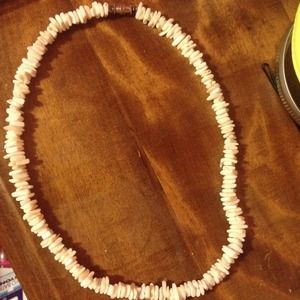 Beachy shell necklace 🐚🐬💙