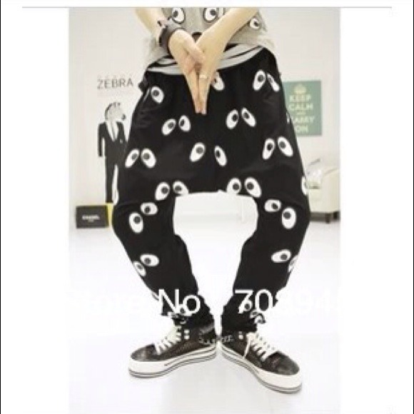 NWOT Eyeball harem pants👀