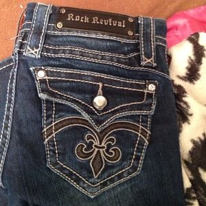 Rock revival jeans ! SOLD