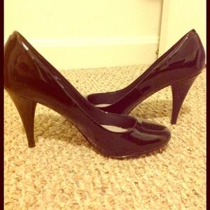 Black Steve Madden Heels!