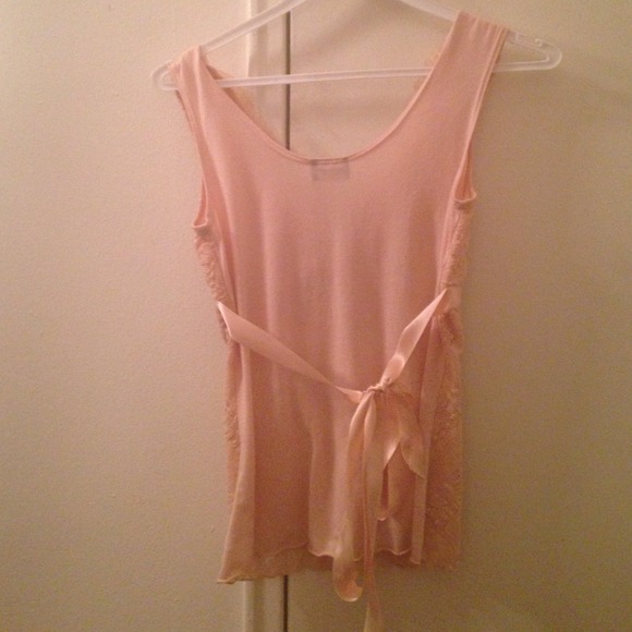 Lace top - Picture 2 of 2