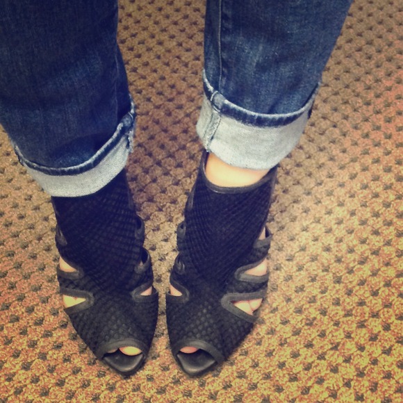 Shoes - H&M black cut out booties