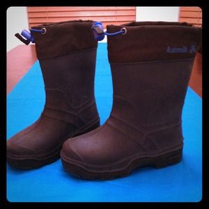 Youth Boys Snow Boots 12