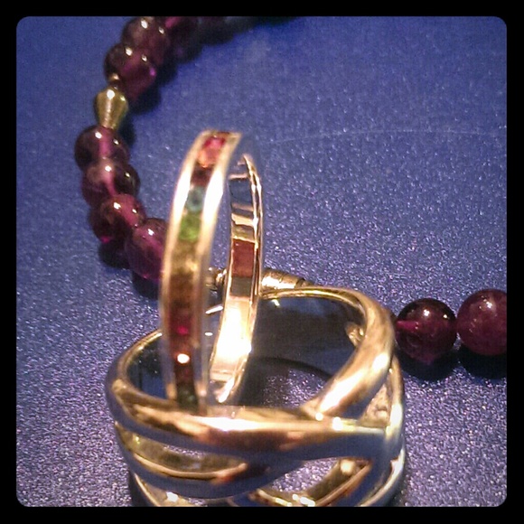 2 silver rings, 1 purple beaded bracelet
