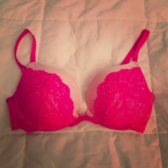 SOLD VS dream angles push-up bra