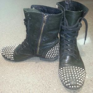 Steve Madden boots size 8