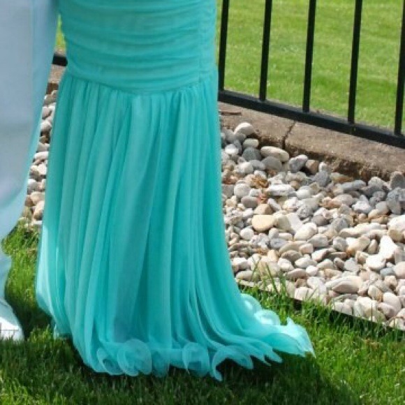 Prom Dress - Picture 3 of 3