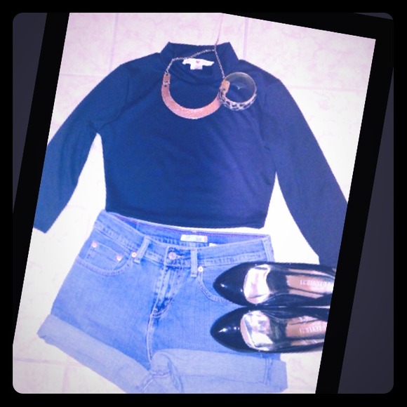 Black Crop..