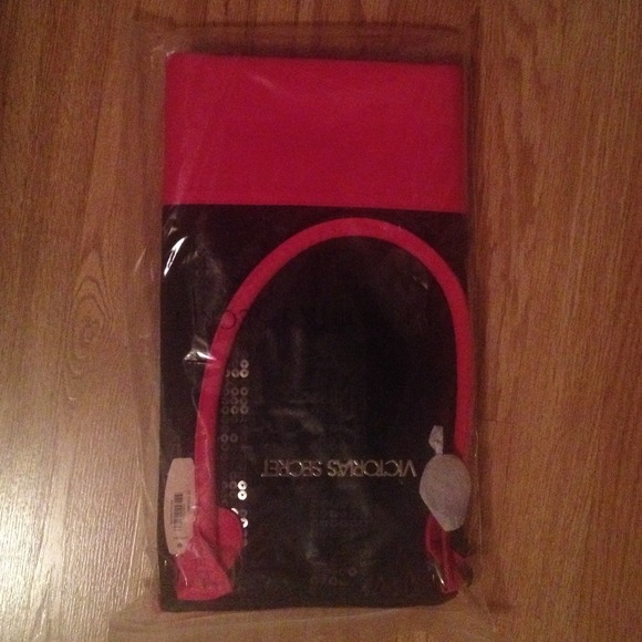 VS bag in pack w tags! *Brand new just released*