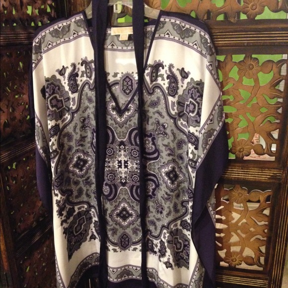 Michael kors top - Picture 3 of 4