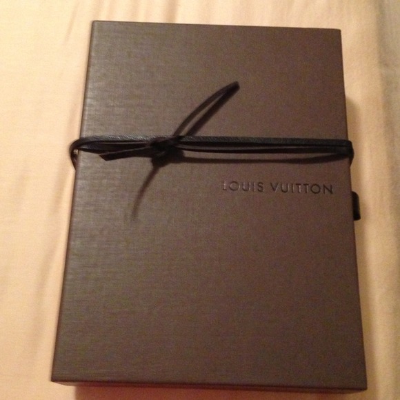 💢SOLD💢 Louis Vuitton 2 Small Boxes