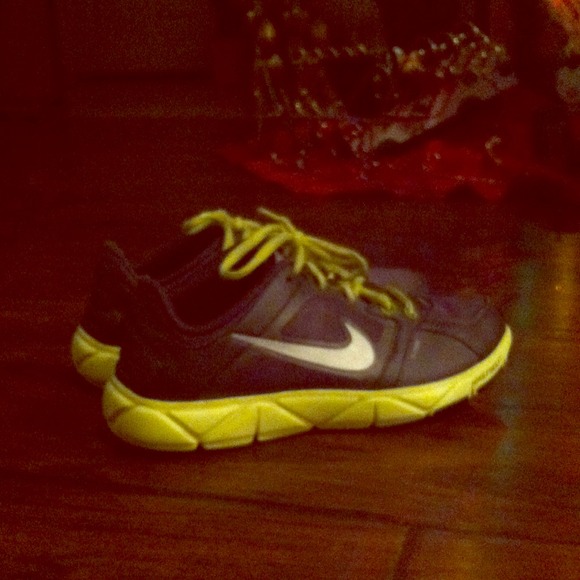 🔻REDUCED🔻Nike Free XT size 7