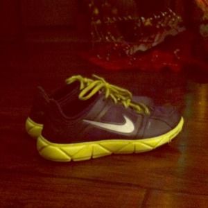 🔻REDUCED🔻Nike Free XT size 7