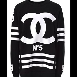 Chanel Sweat Shirt