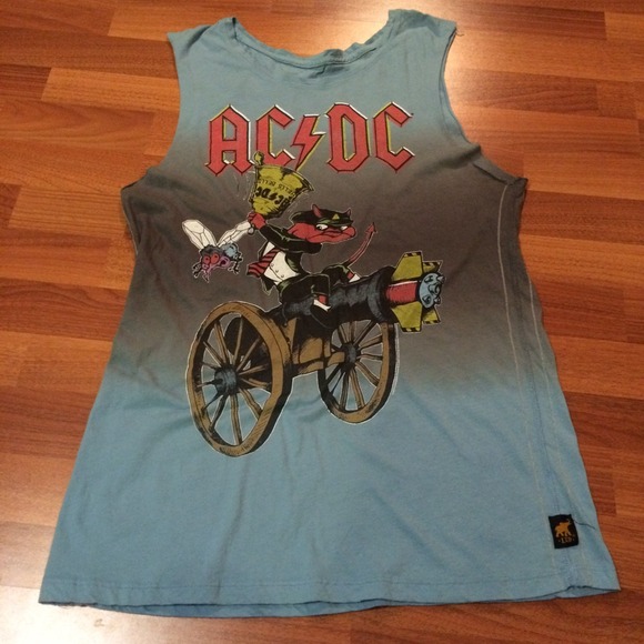 ❌Sold in bundle❌AC/DC muscle tank