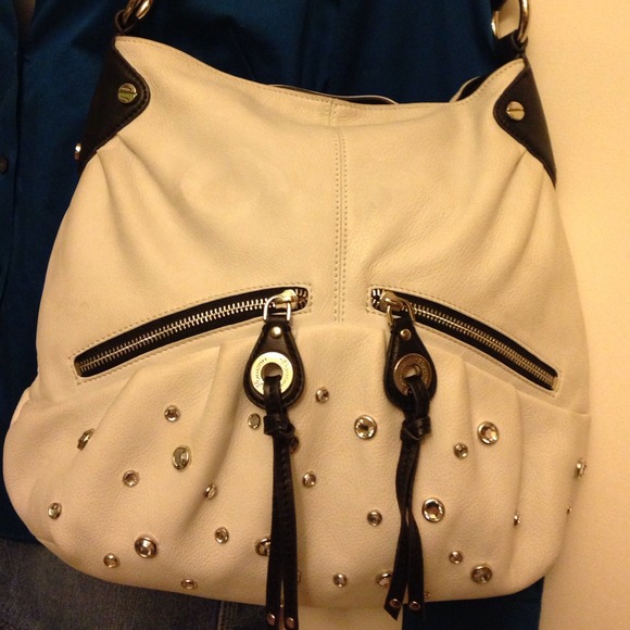 REDUCED!  B MAKOWSKY LEATHER BAG $69 FINAL PRICING - Picture 2 of 4