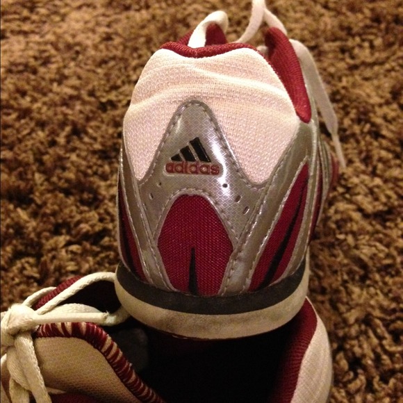 Adidas shoes - Picture 2 of 4