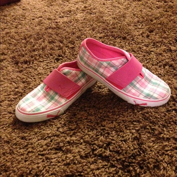 Puma shoes - Picture 1 of 4