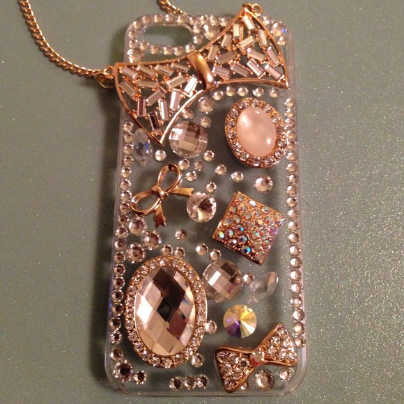 Brand New iPhone 4 Cell Phone Case W/Chain Strap