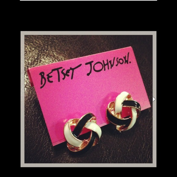 BETSEY JOHNSON. Multi-colored basket gold earrings