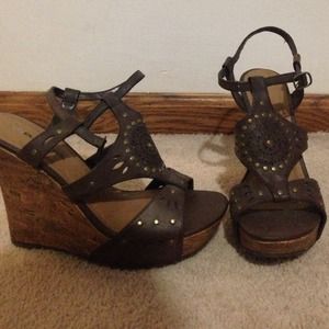 Brown open toe wedges