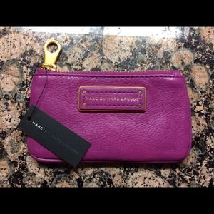 ❌SOLD @ikl0153❌MBMJ "Too Hot to Handle" pouch🌸