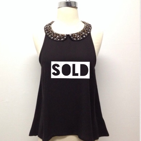 ❌Sold❌Embellished Peter Pan Collar Top, Small