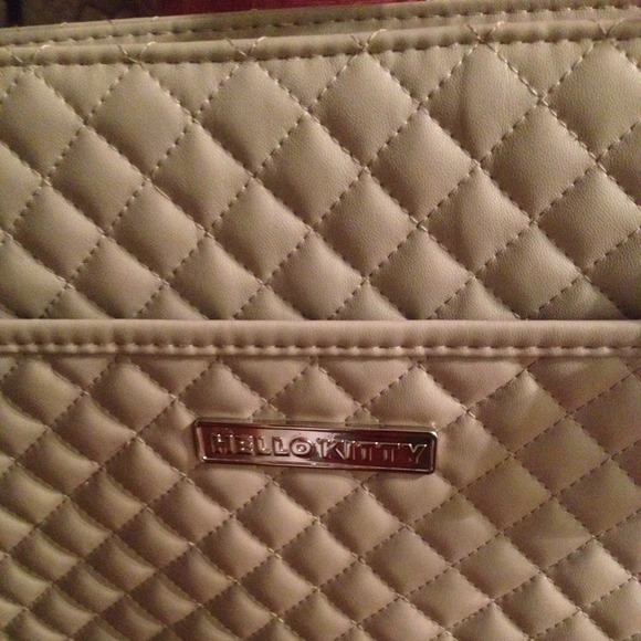 Hello Kitty Purse NWT - Picture 2 of 3