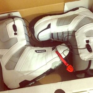 burton snowboarding boots.