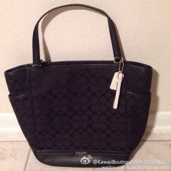 Coach park signature north/south tote💯Authentic - Picture 3 of 4