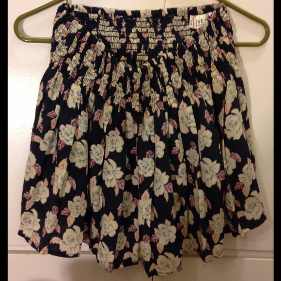 Forever 21 floral skirt