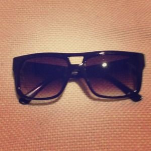 Black sunglasses