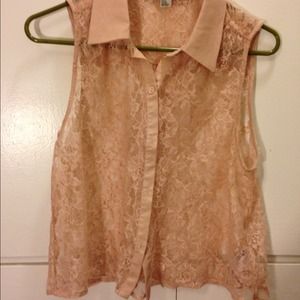 Forever 21 Light pink lace sleeveless shirt