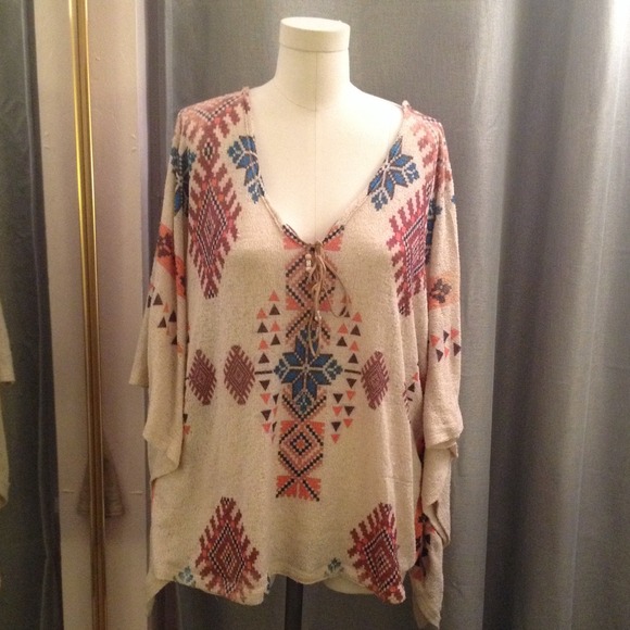 ❌Sold❌Vintage Tribal Sweater/Pancho