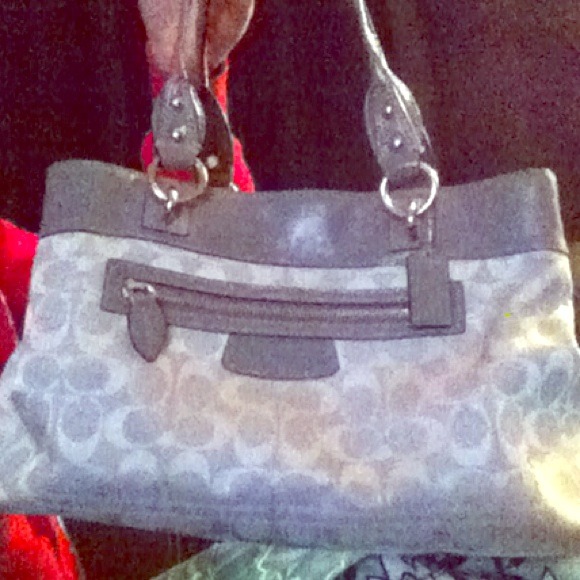 **Trade **  Authentic coach purse