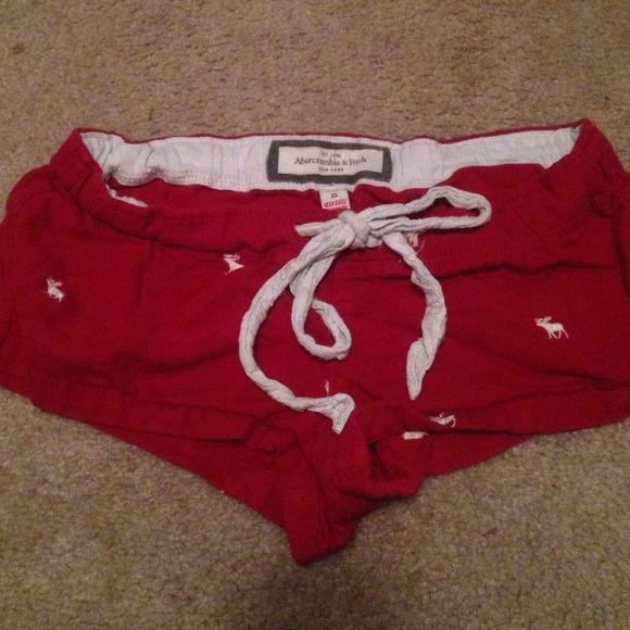 Red Ambercombie and Fitch shorts!!