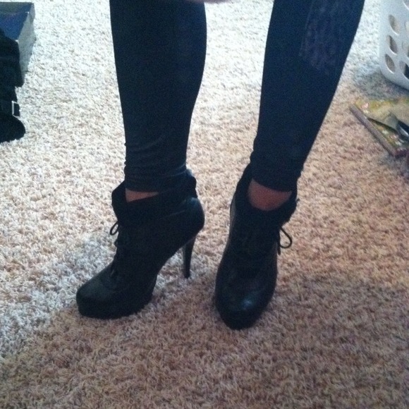 Combat Boot Heel - Picture 3 of 4
