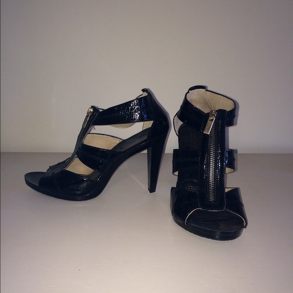 MK Black Berkely Heels